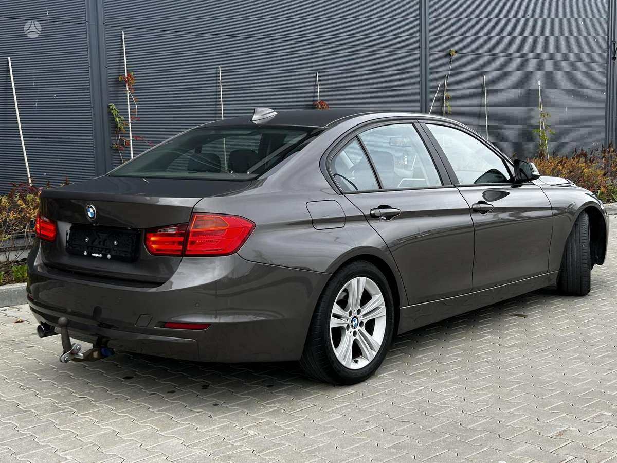 BMW 320, 2.0 l., Седан