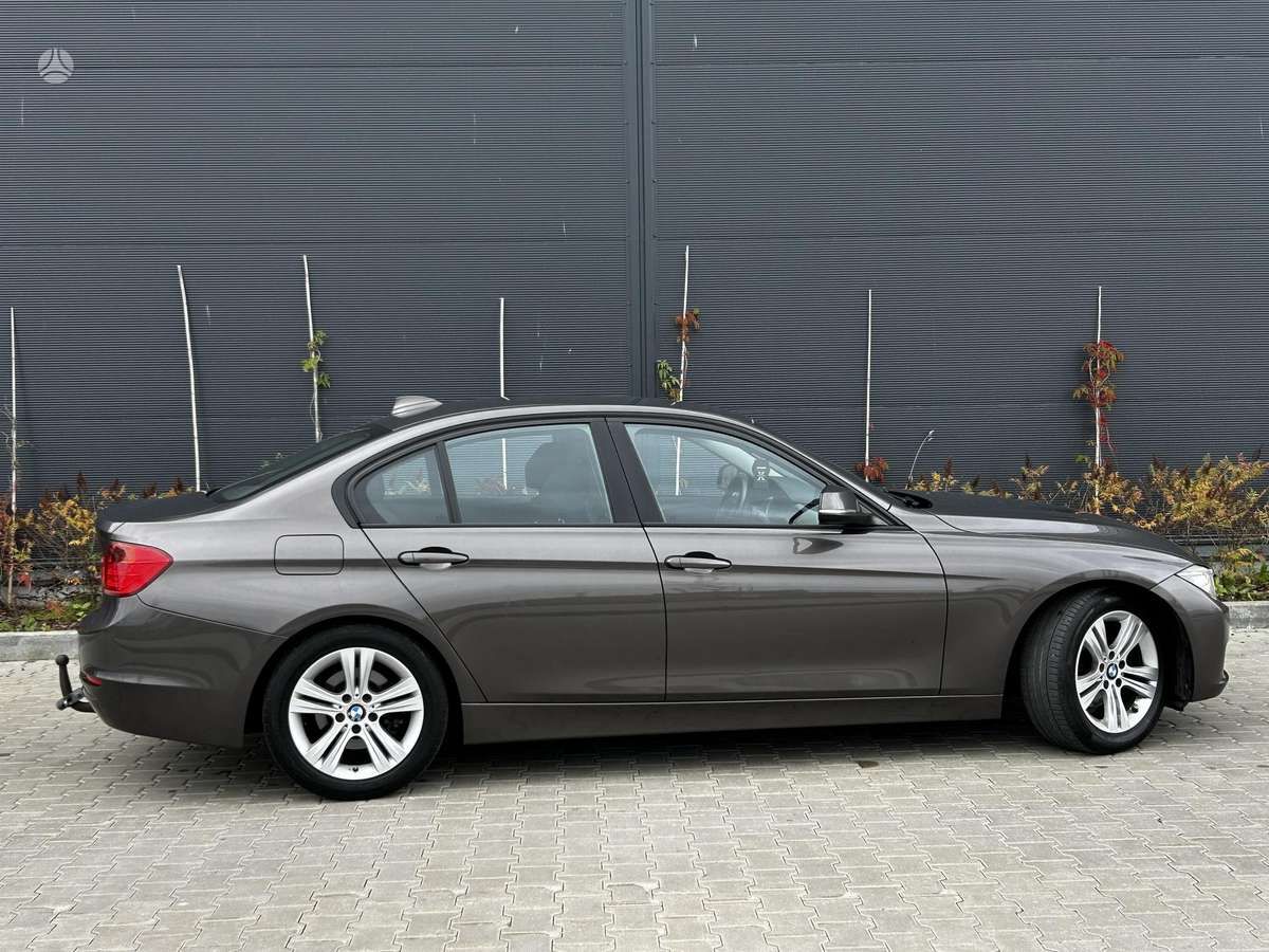 BMW 320, 2.0 l., Седан