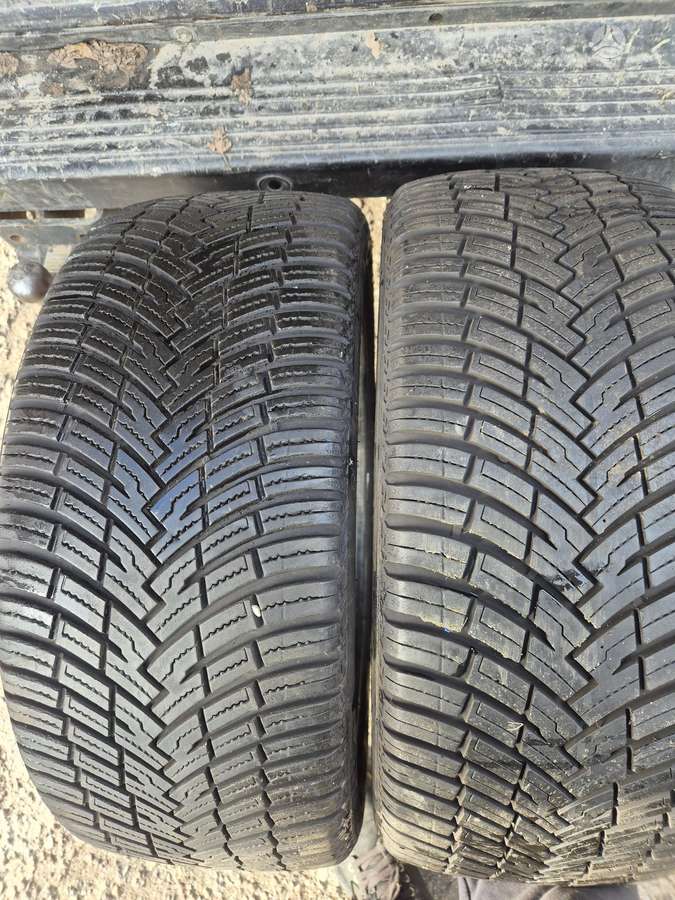 Pirelli, universalios 225/40 R19