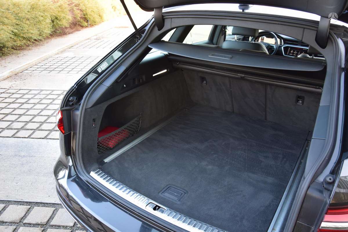Audi A6, 2.0 l., Универсал