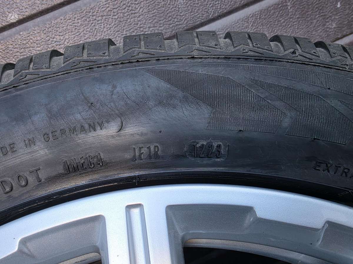 Audi Su padangomis, light alloy, R20