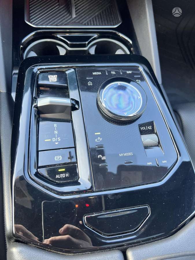 BMW 520, Седан