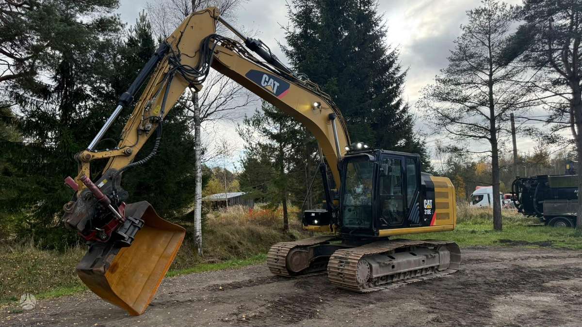 Caterpillar 318EL, ekskavatoriai