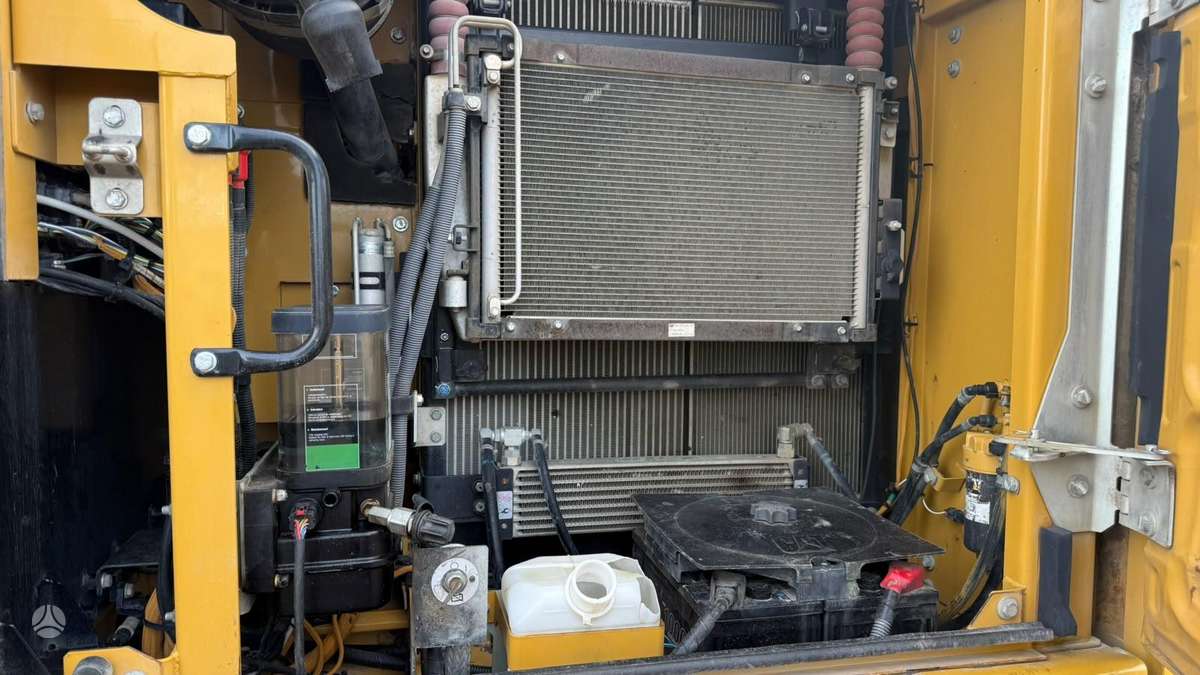 Caterpillar 318EL, экскаваторы