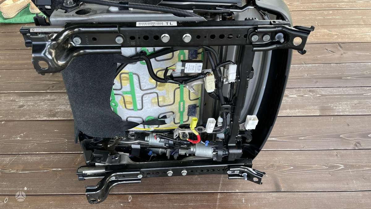 Lexus NX 300h seats