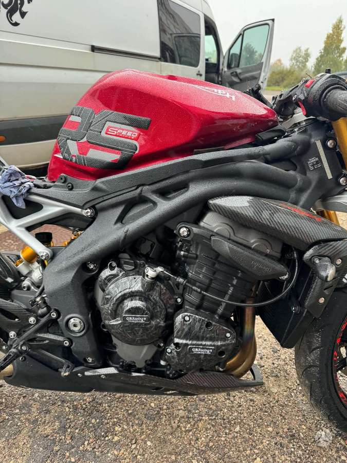 Triumph Speed Triple, street / classic