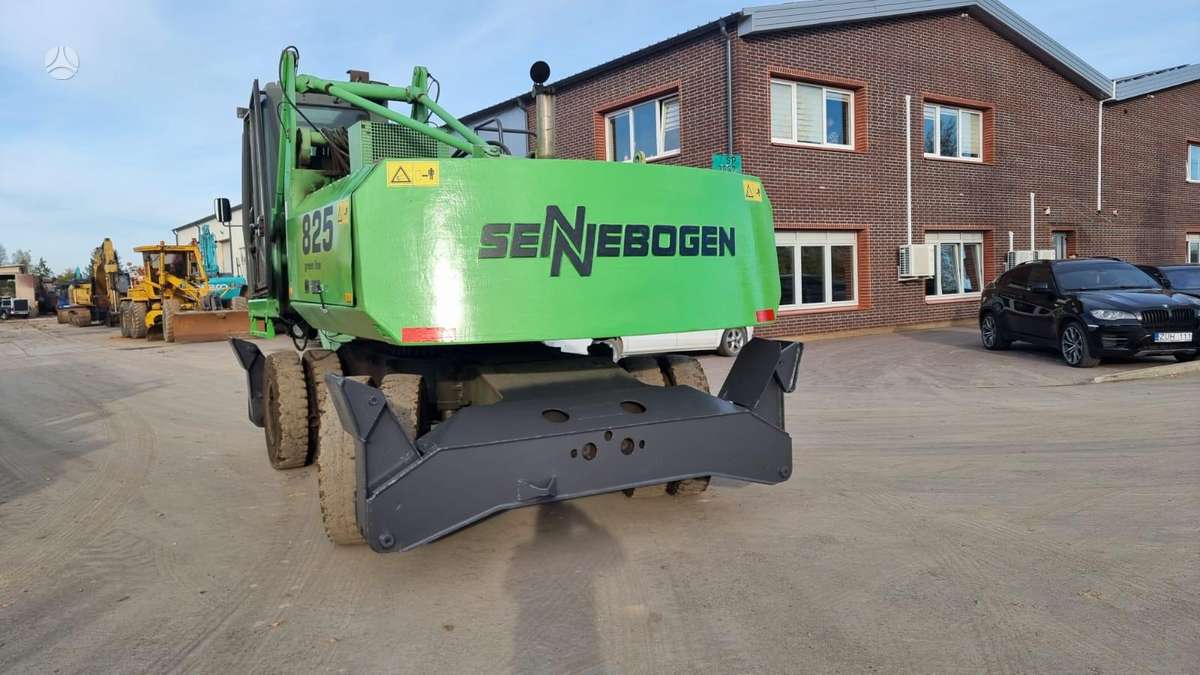 Sennebogen 825, ekskavatoriai