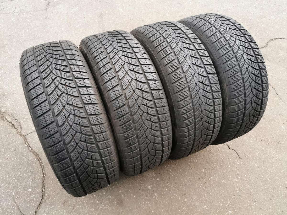 Goodyear ULTRAGRIP 2022, зимние 235/60 R18