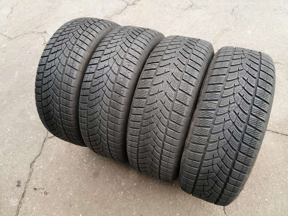 Goodyear ULTRAGRIP 2022, зимние 235/60 R18
