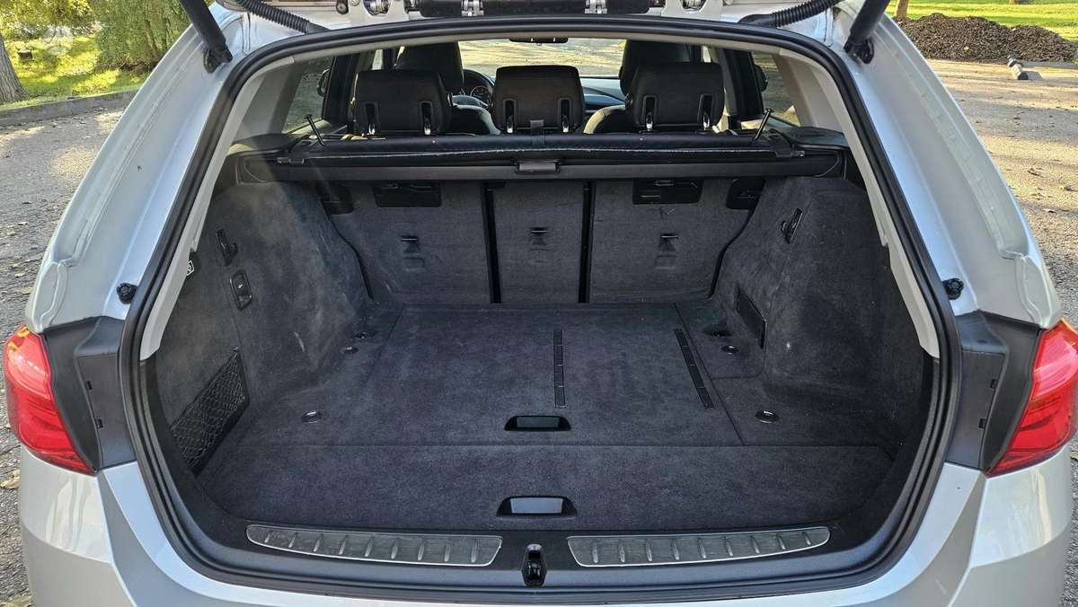 BMW 320, 2.0 l., wagon