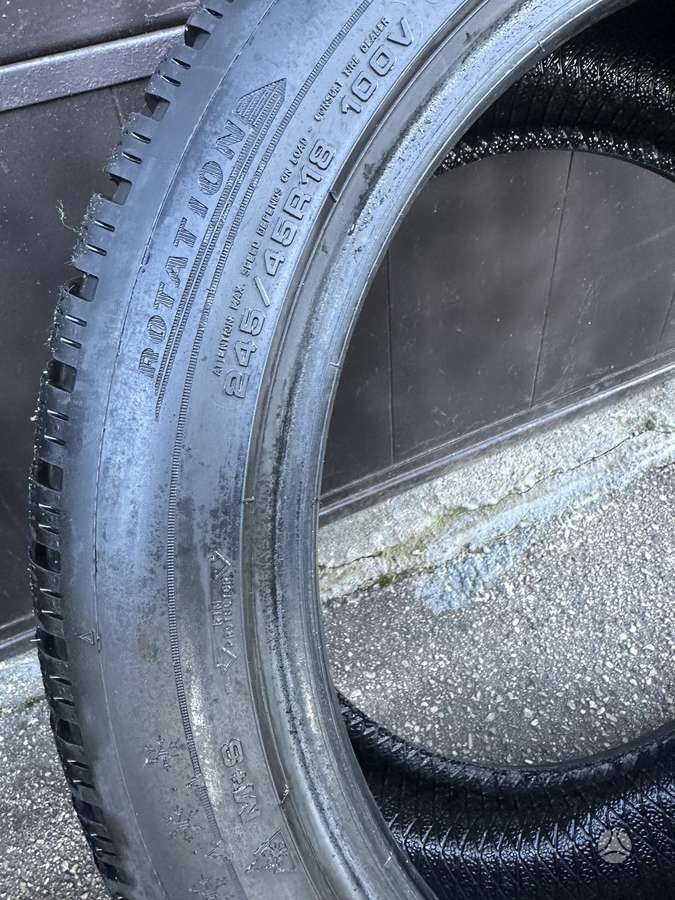 Goodyear Ultragrip, winter 245/45 R18