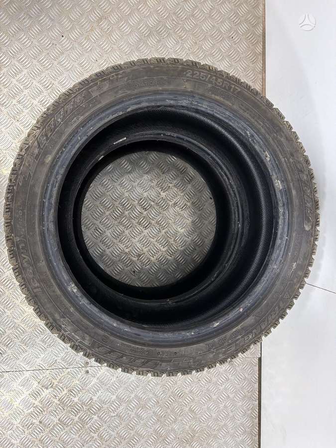 Triangle, зимние 225/45 R17