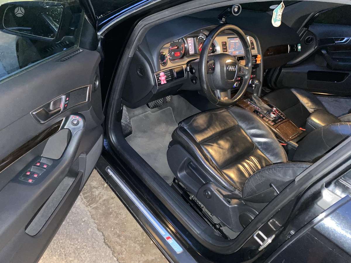 Audi A6, Универсал