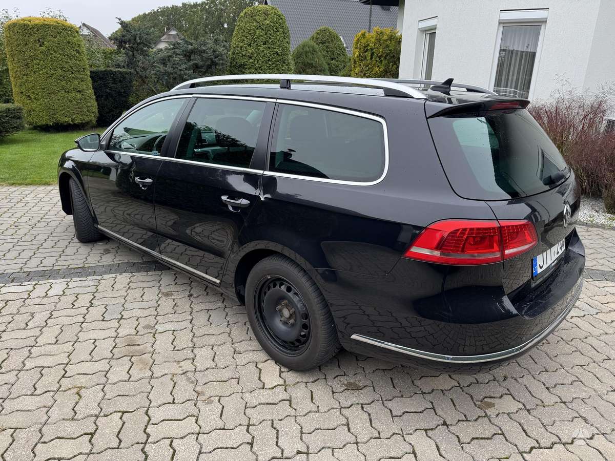 Volkswagen Passat 2014 — interior