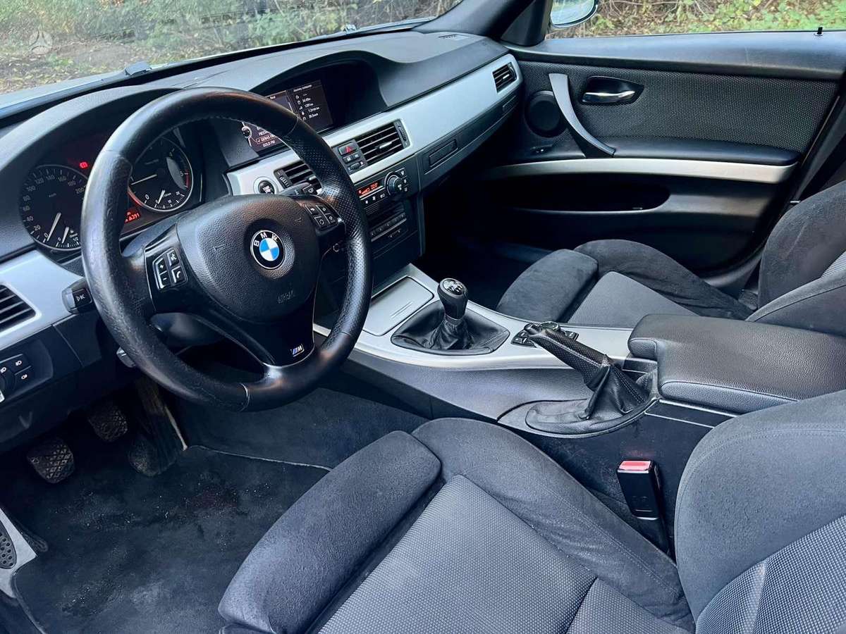 BMW 320, 2.0 l., Седан