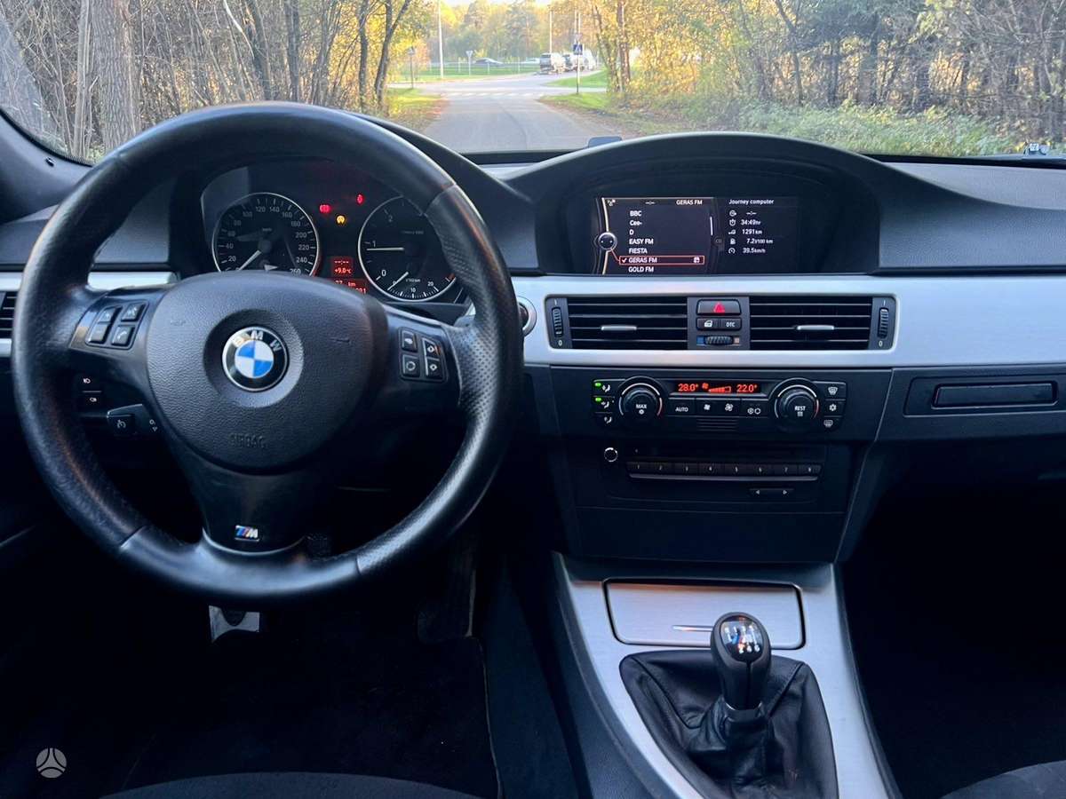 BMW 320, 2.0 l., Седан