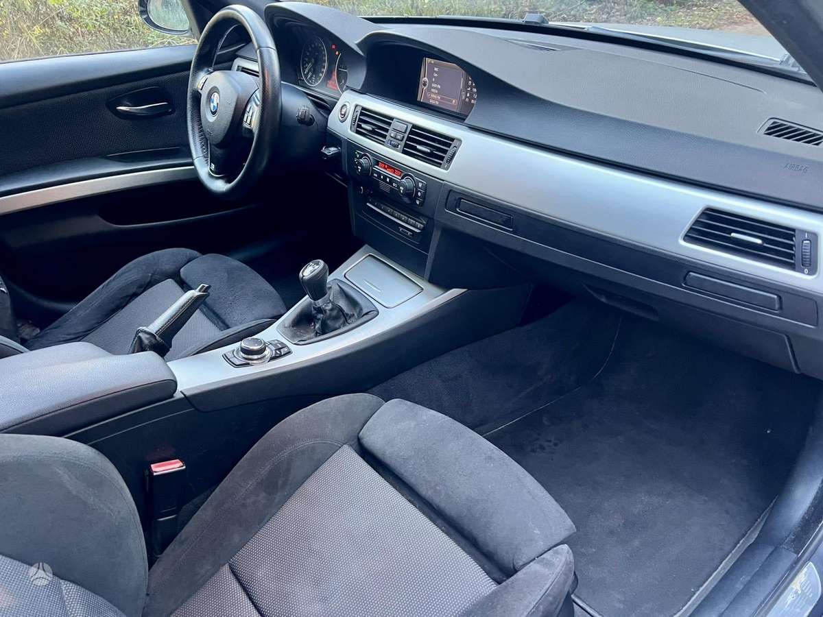BMW 320, 2.0 l., Седан