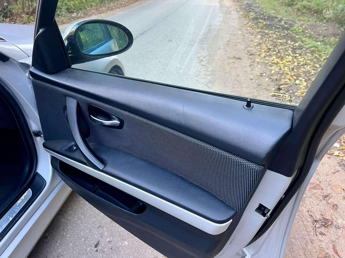 BMW 320, 2.0 l., Седан