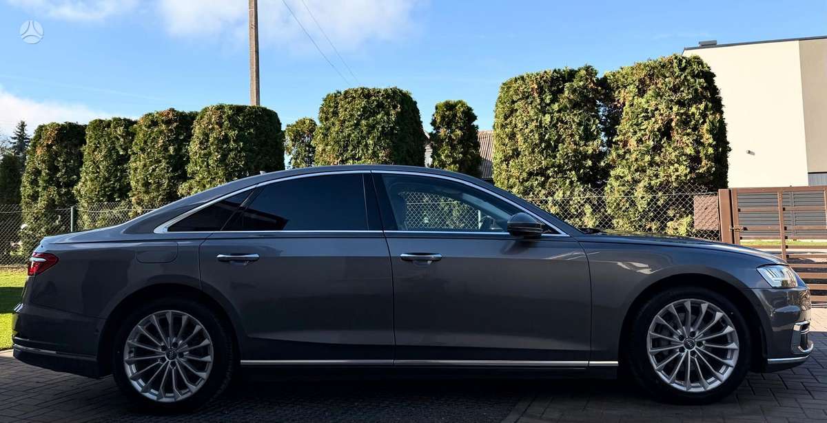 Audi A8, 3.0 l., Седан