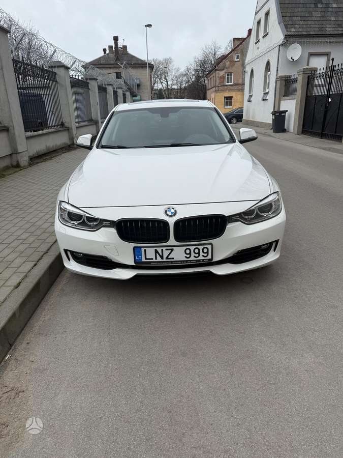 BMW 335, 3.0 l., Седан