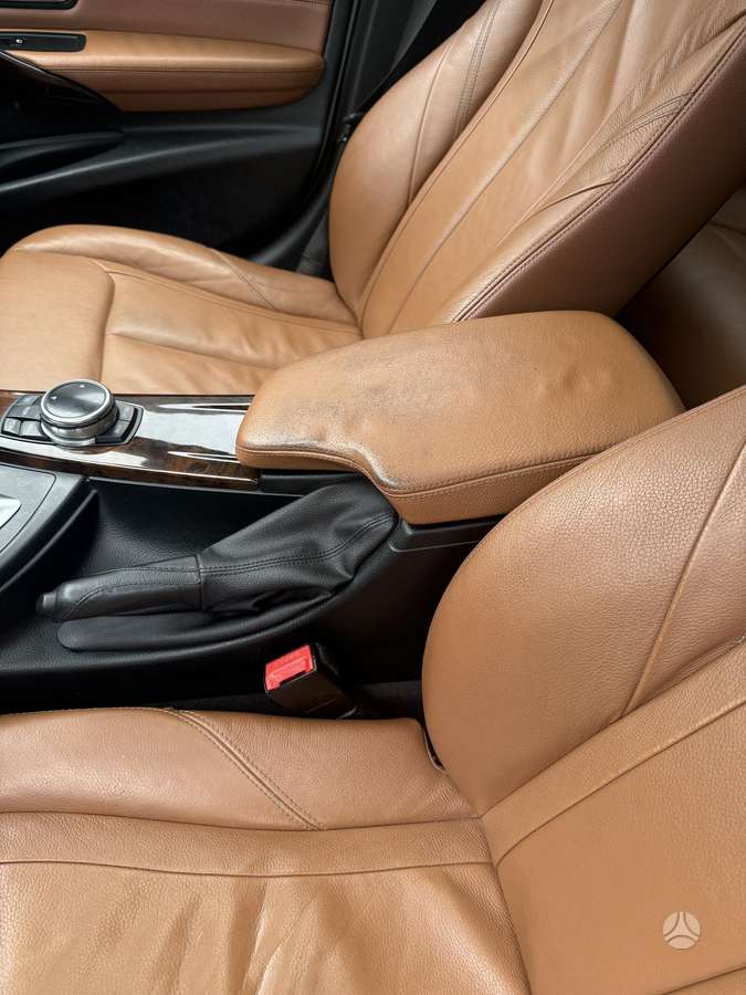 BMW 335, 3.0 l., Седан