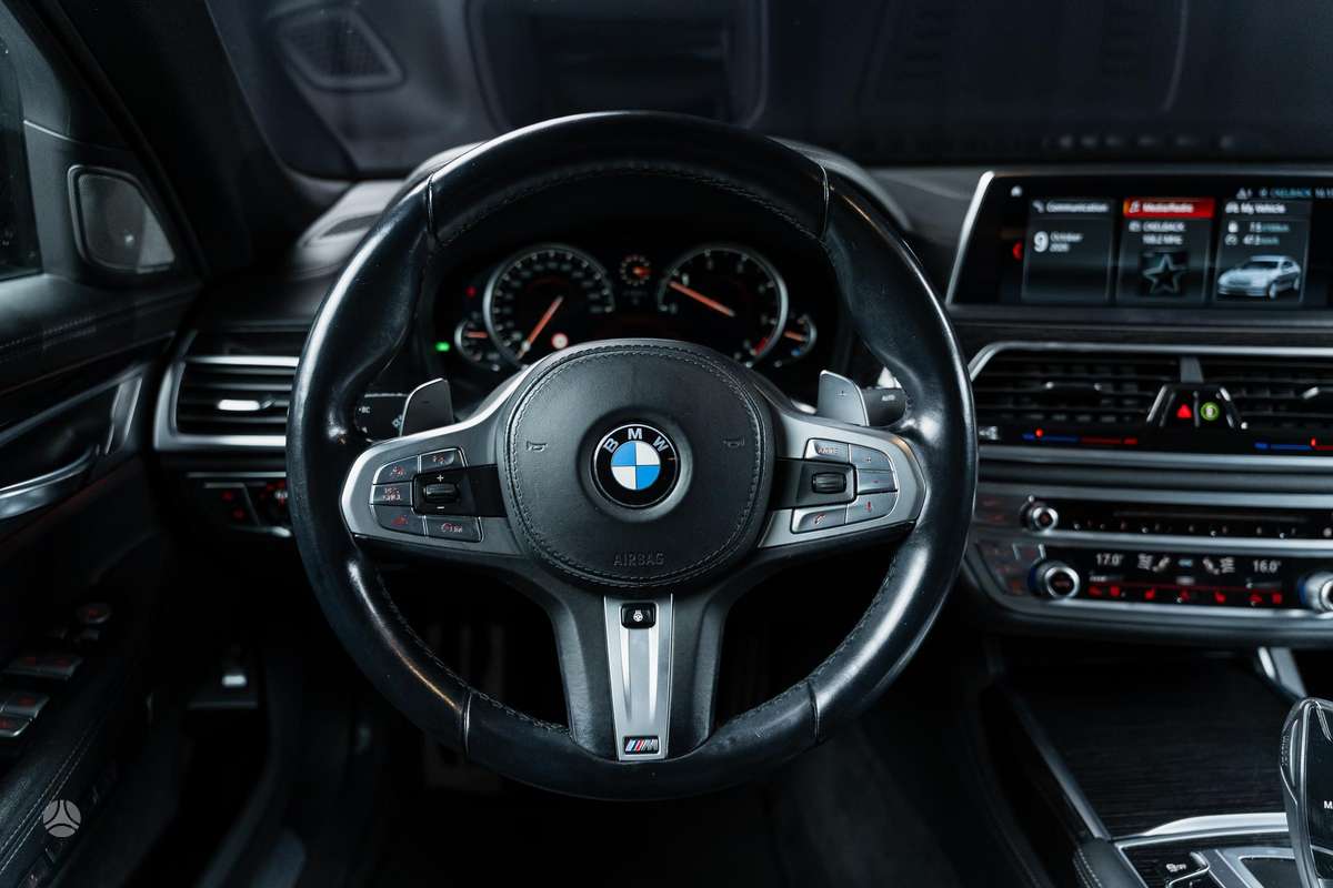 BMW 730, 3.0 l., Седан