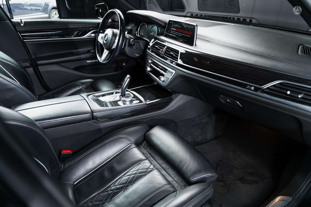 BMW 730, 3.0 l., Седан