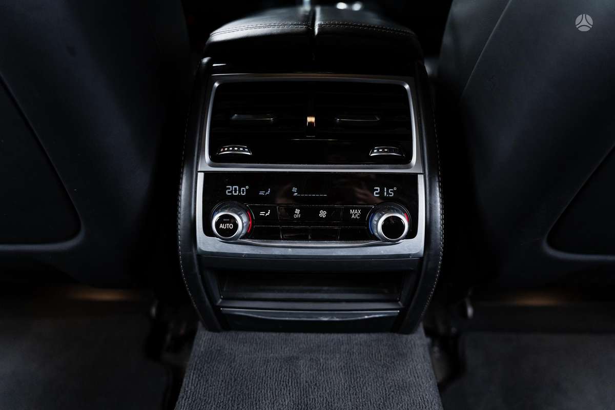 BMW 730, 3.0 l., Седан