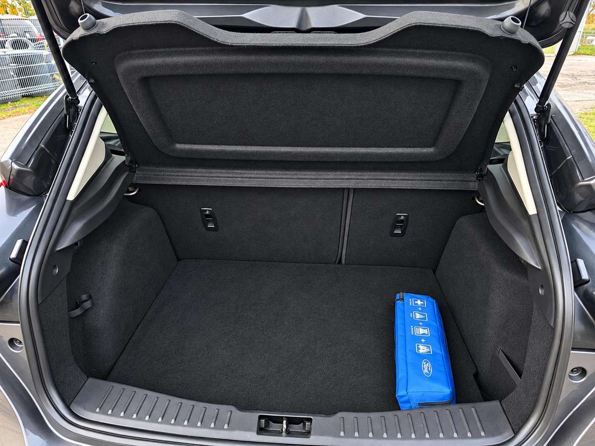 Ford Focus, 1.0 l., hatchback