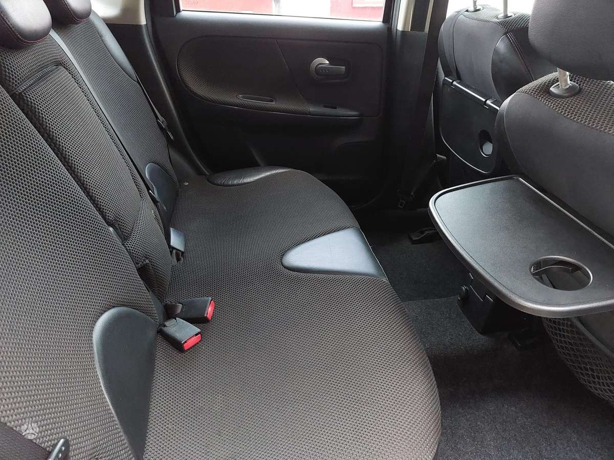 Nissan Note, 1.5 l., Хэтчбек