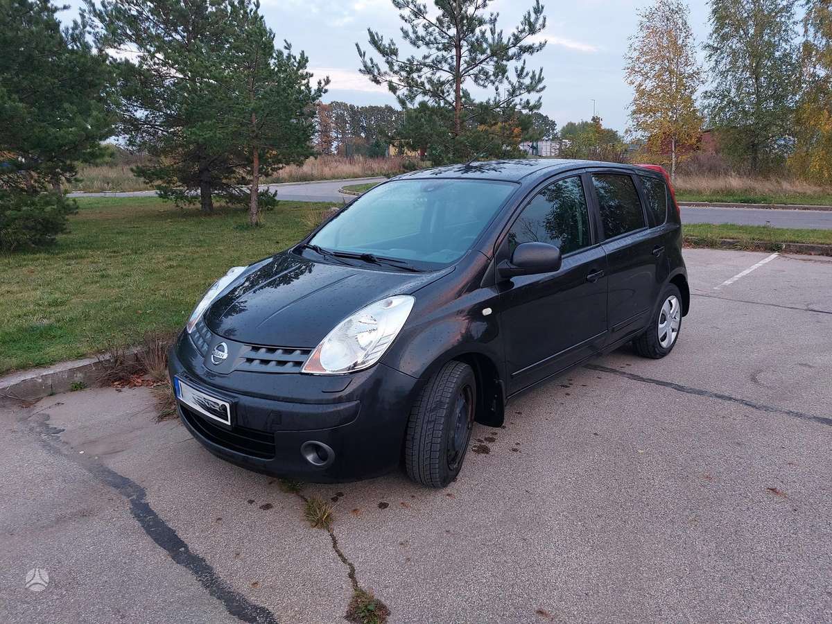 Nissan Note, 1.5 l., Хэтчбек