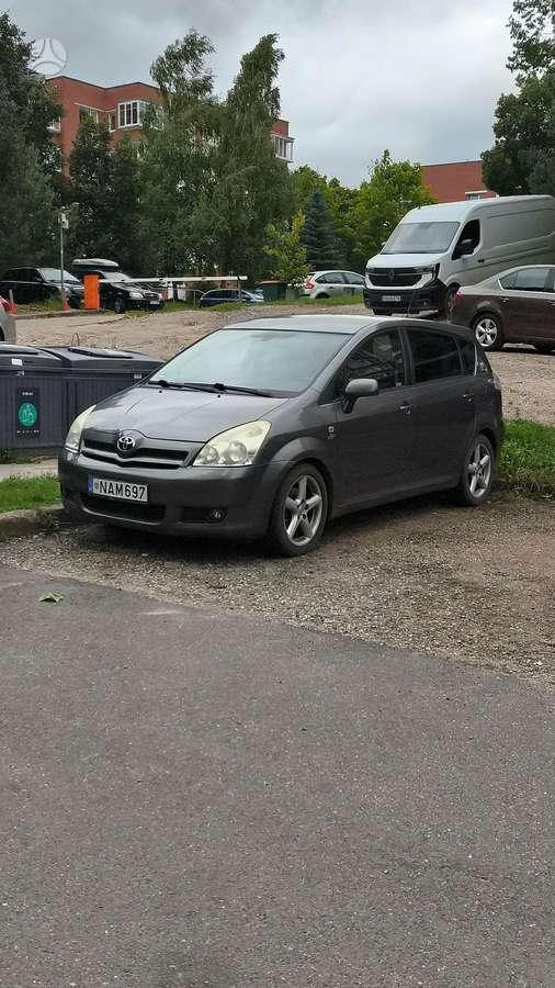 Toyota Avensis Verso Dalimis
