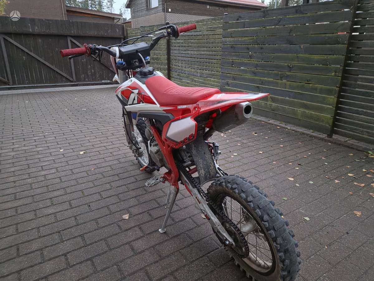 Apollo -kita- 140cc, кроссовые