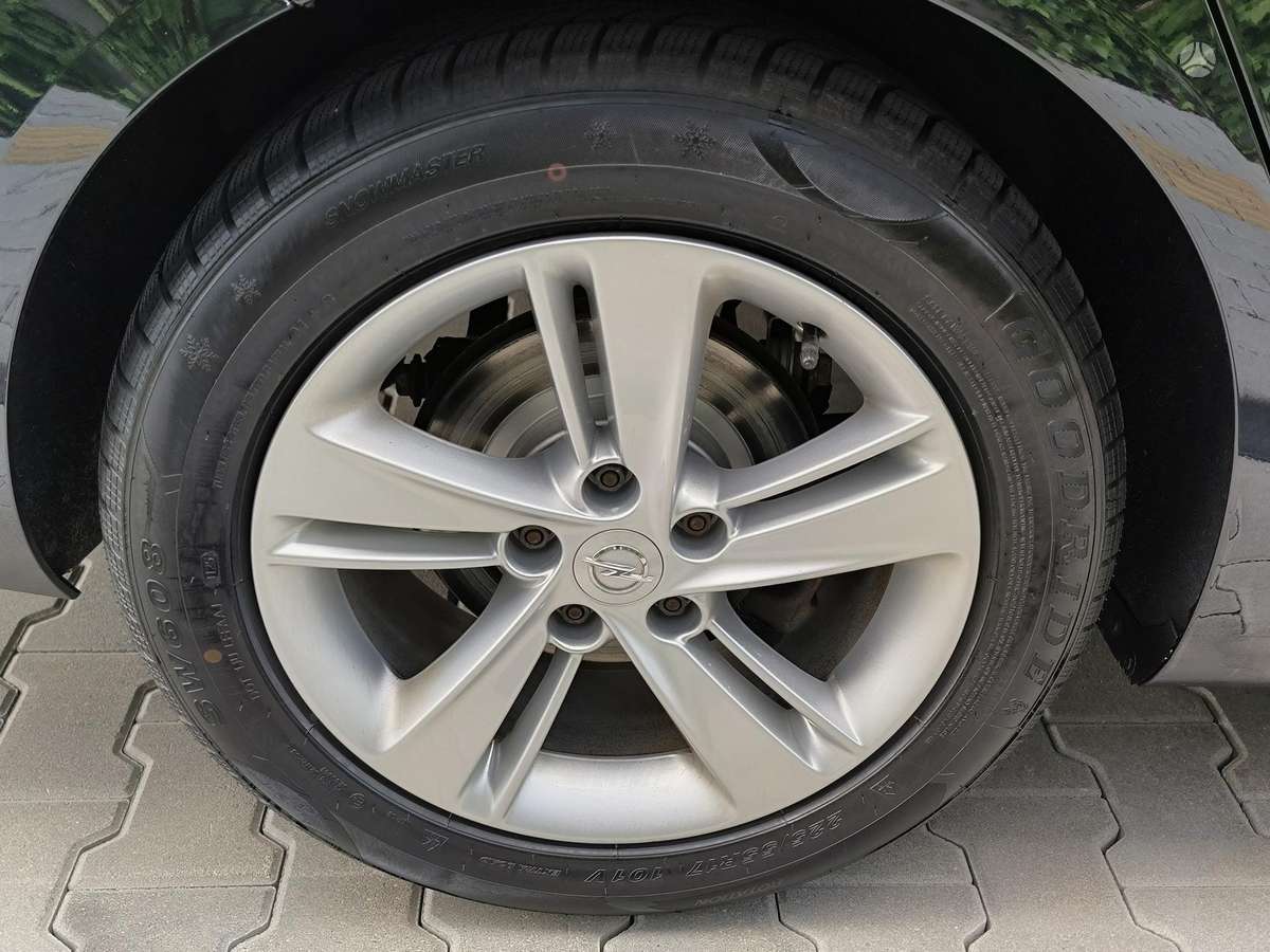 Opel Insignia, 2.0 l., universalas
