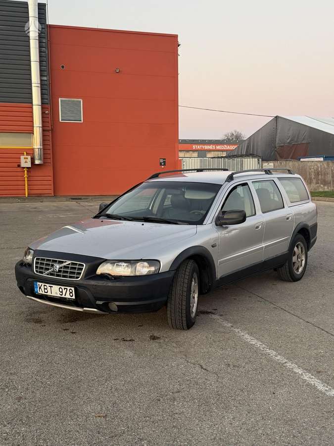 Volvo XC70, 2.4 l., wagon