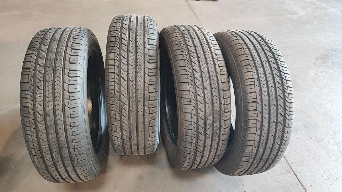 Goodyear Eagle Sport, всесезонные 225/60 R18