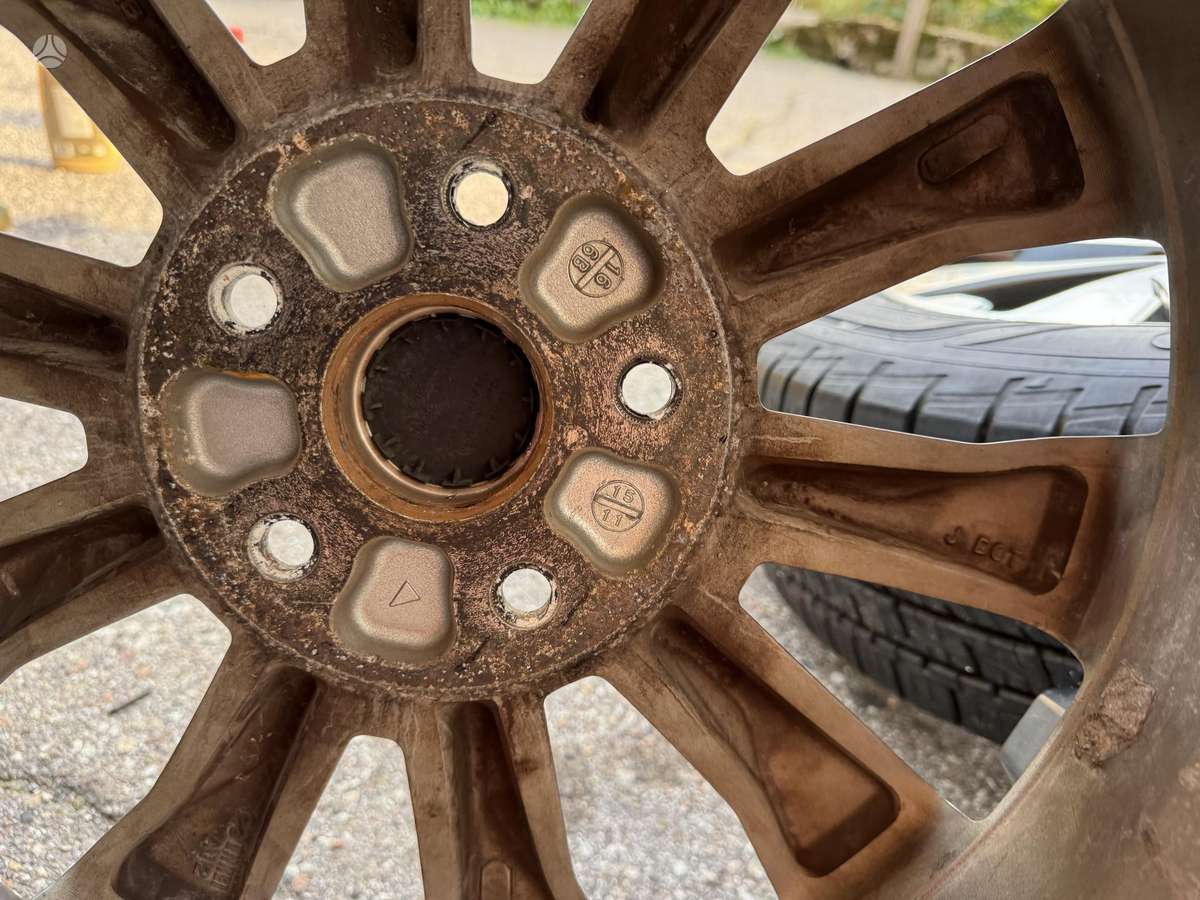 Subaru, lengvojo lydinio, R18