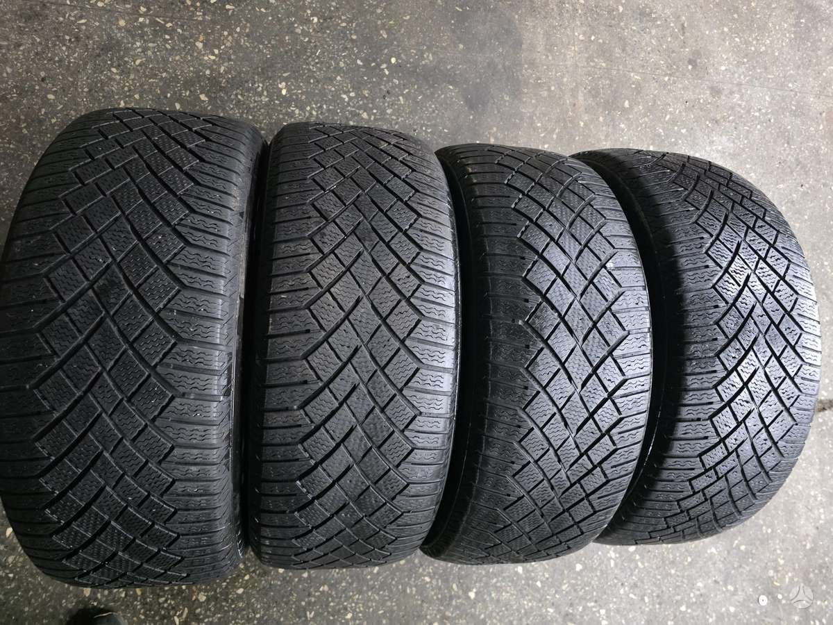 Continental, зимние 235/45 R18