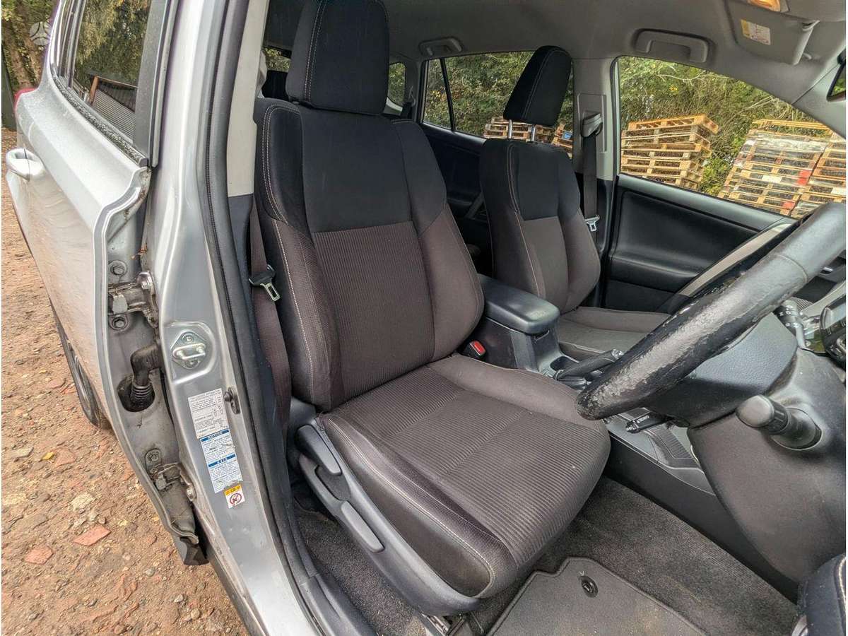 Toyota RAV4 variklis