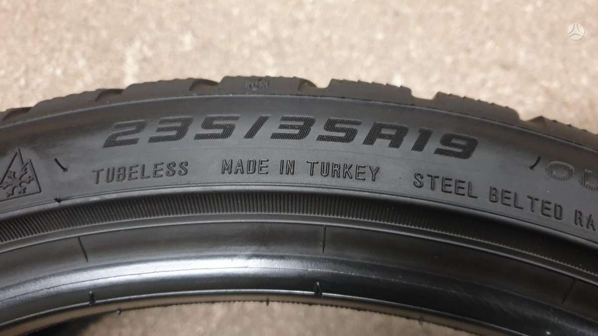 Falken EuroWinter HS02, зимние 235/35 R19