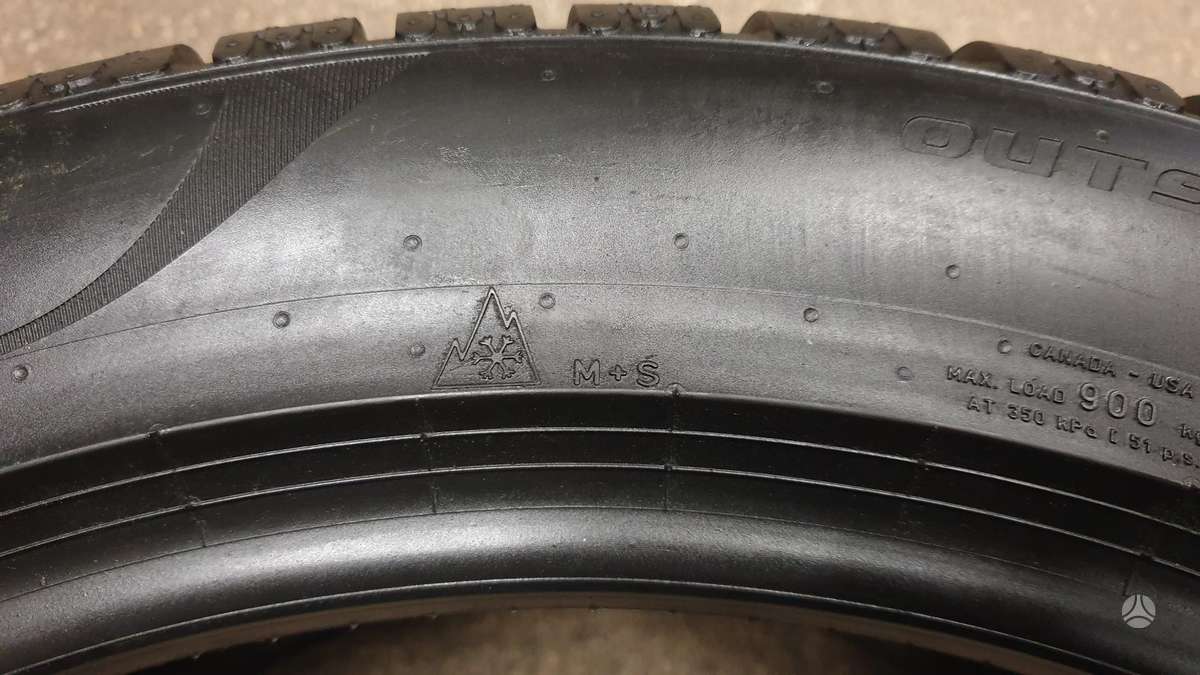 Pirelli PZero Winter, зимние 255/45 R19