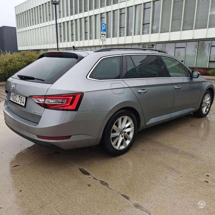 Skoda Superb, 1.6 l., Универсал