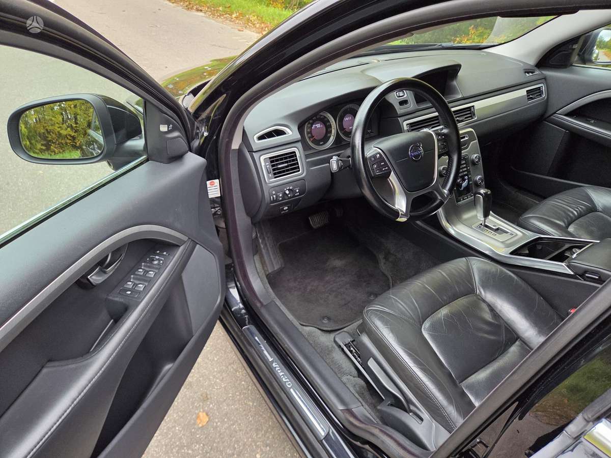 Volvo V70, 2.0 l., Универсал