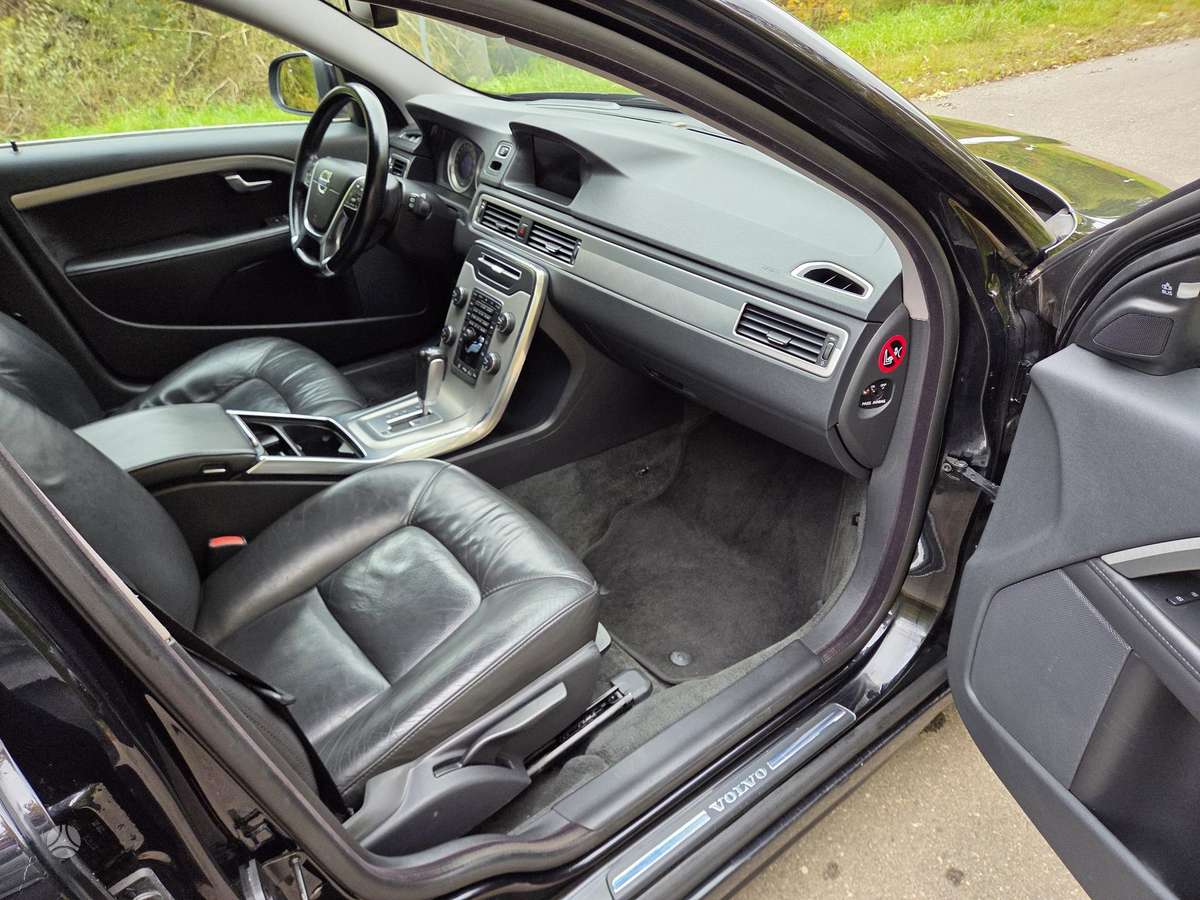 Volvo V70, 2.0 l., Универсал