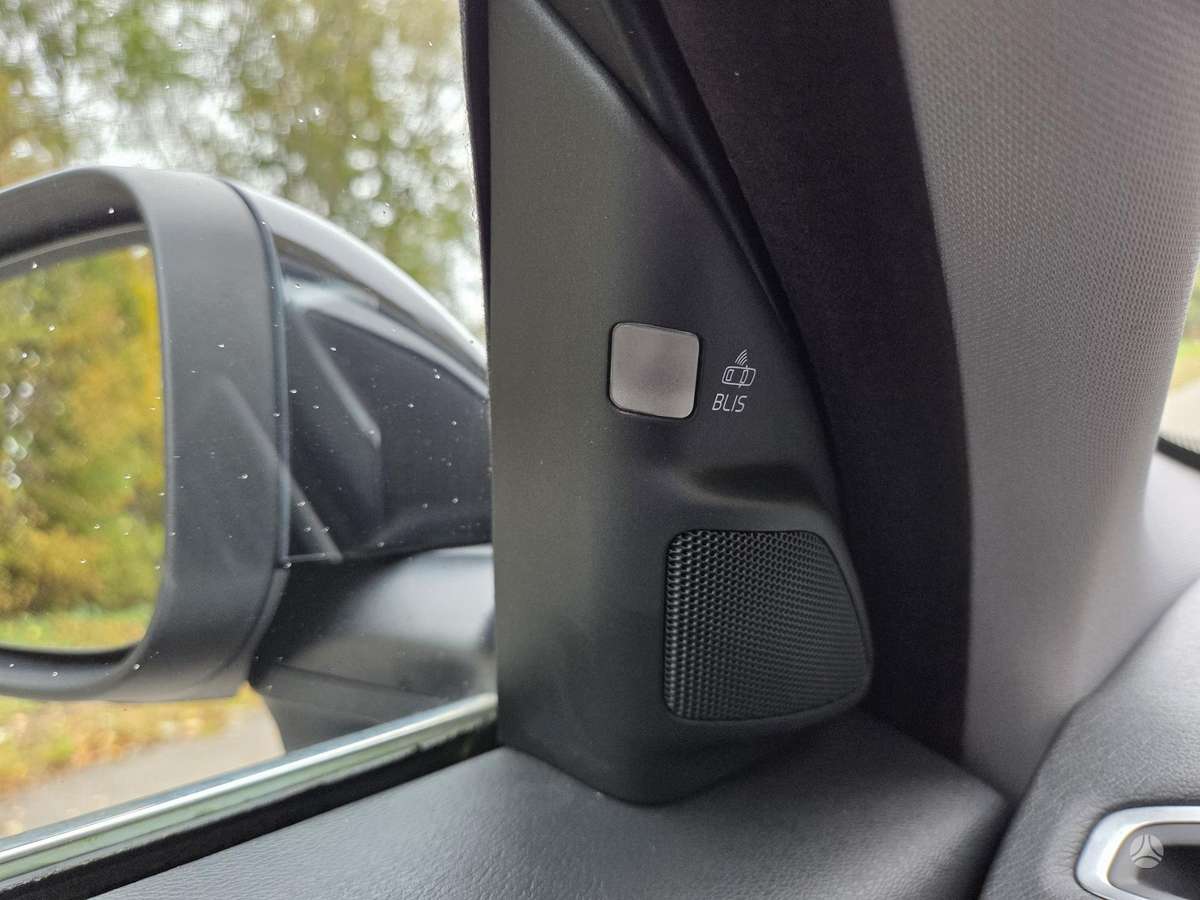 Volvo V70, 2.0 l., Универсал