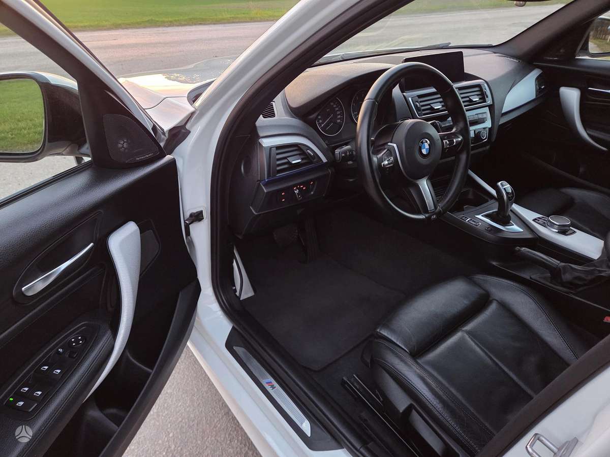BMW 120, 2.0 l., Хэтчбек