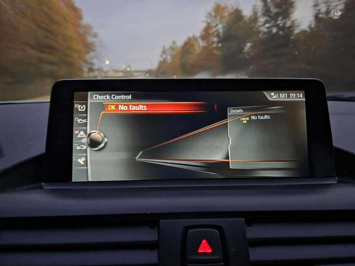BMW 120, 2.0 l., Хэтчбек