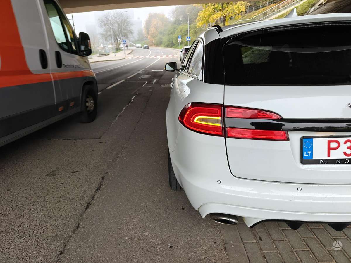 Jaguar XF, 3.0 l., wagon