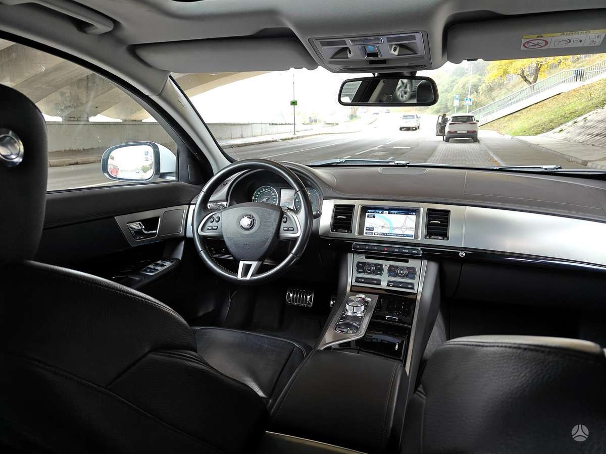 Jaguar XF, 3.0 l., wagon