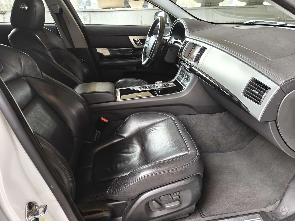 Jaguar XF, 3.0 l., Универсал
